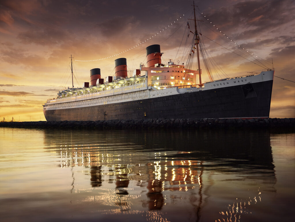 QM_BRADSHAW_queen_mary_ship_16bit_warm